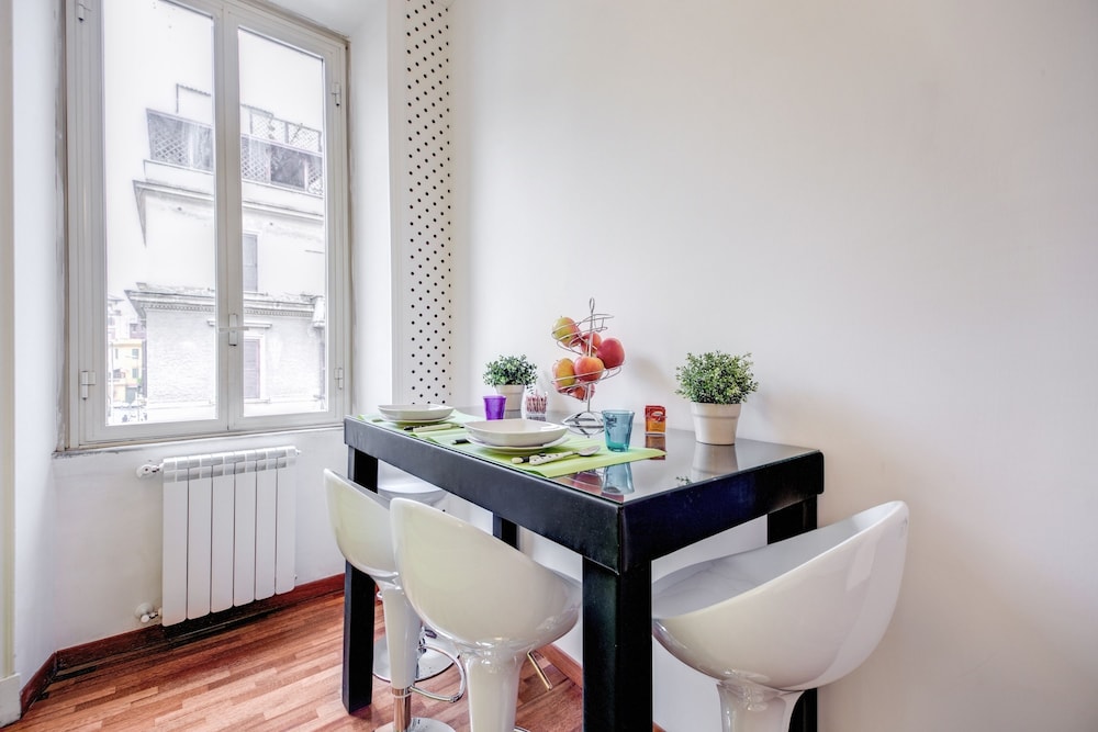 Imperia Suite 33/48