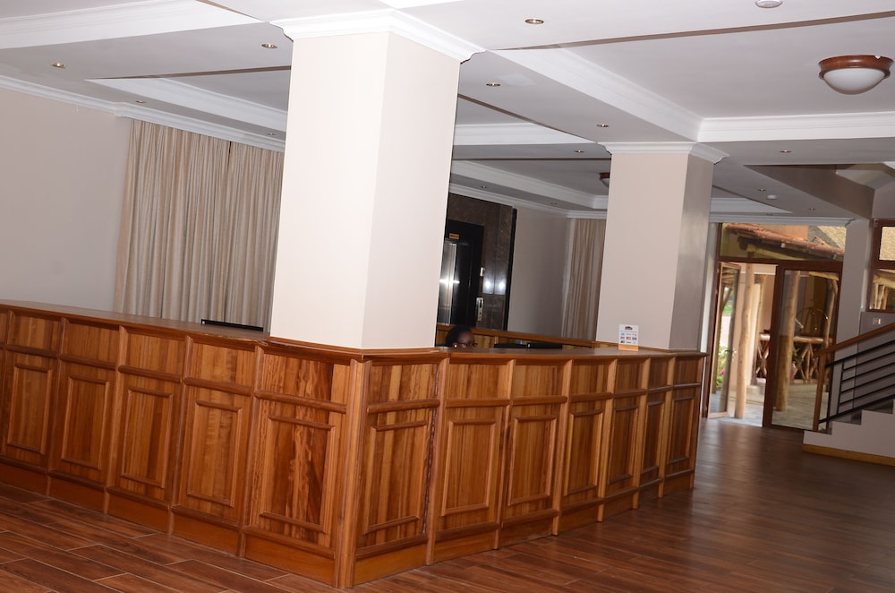 Kim Hotel 10/46