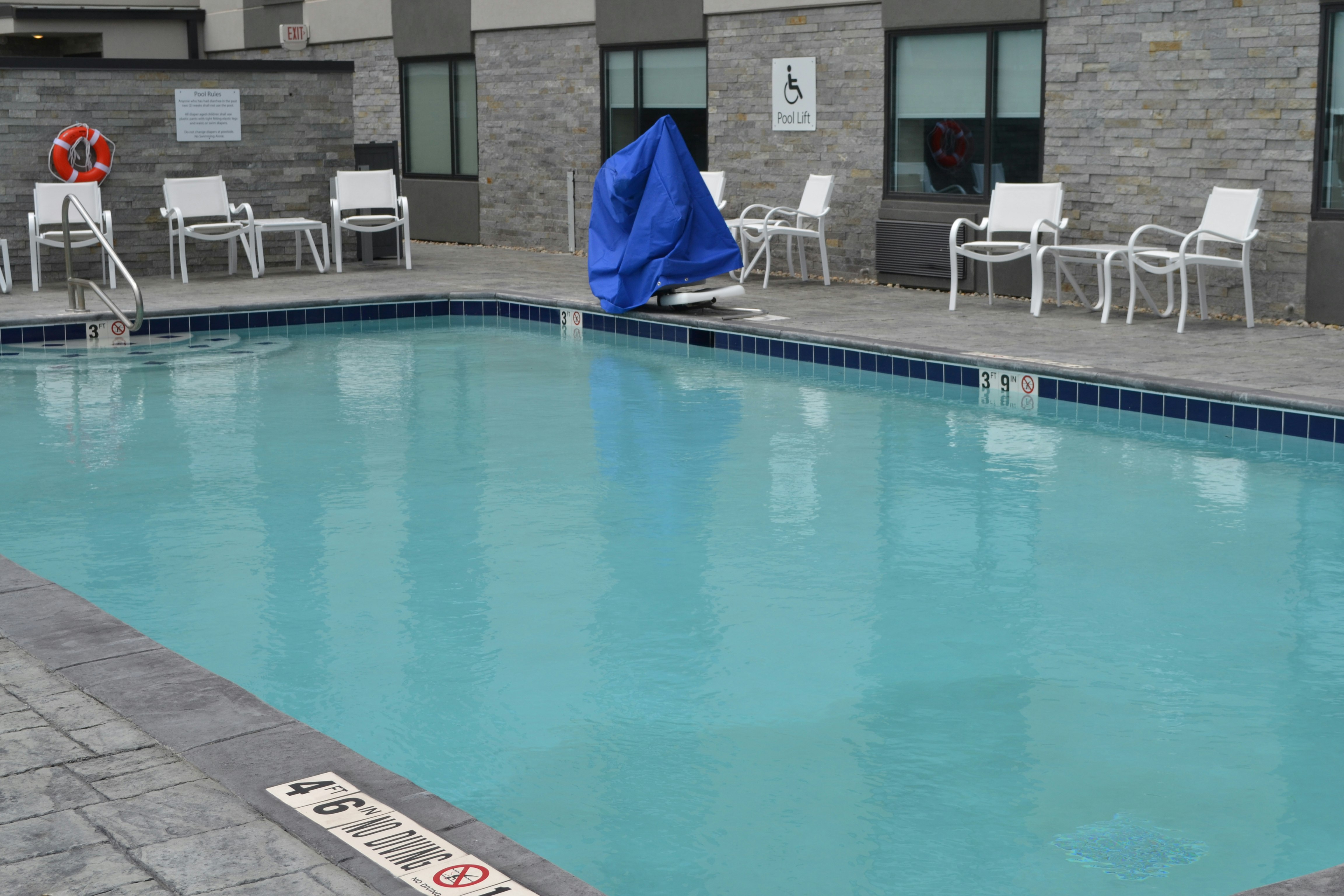 Holiday Inn Columbus an IHG Hotel (ex. Comfort Inn and Suites) 57/58