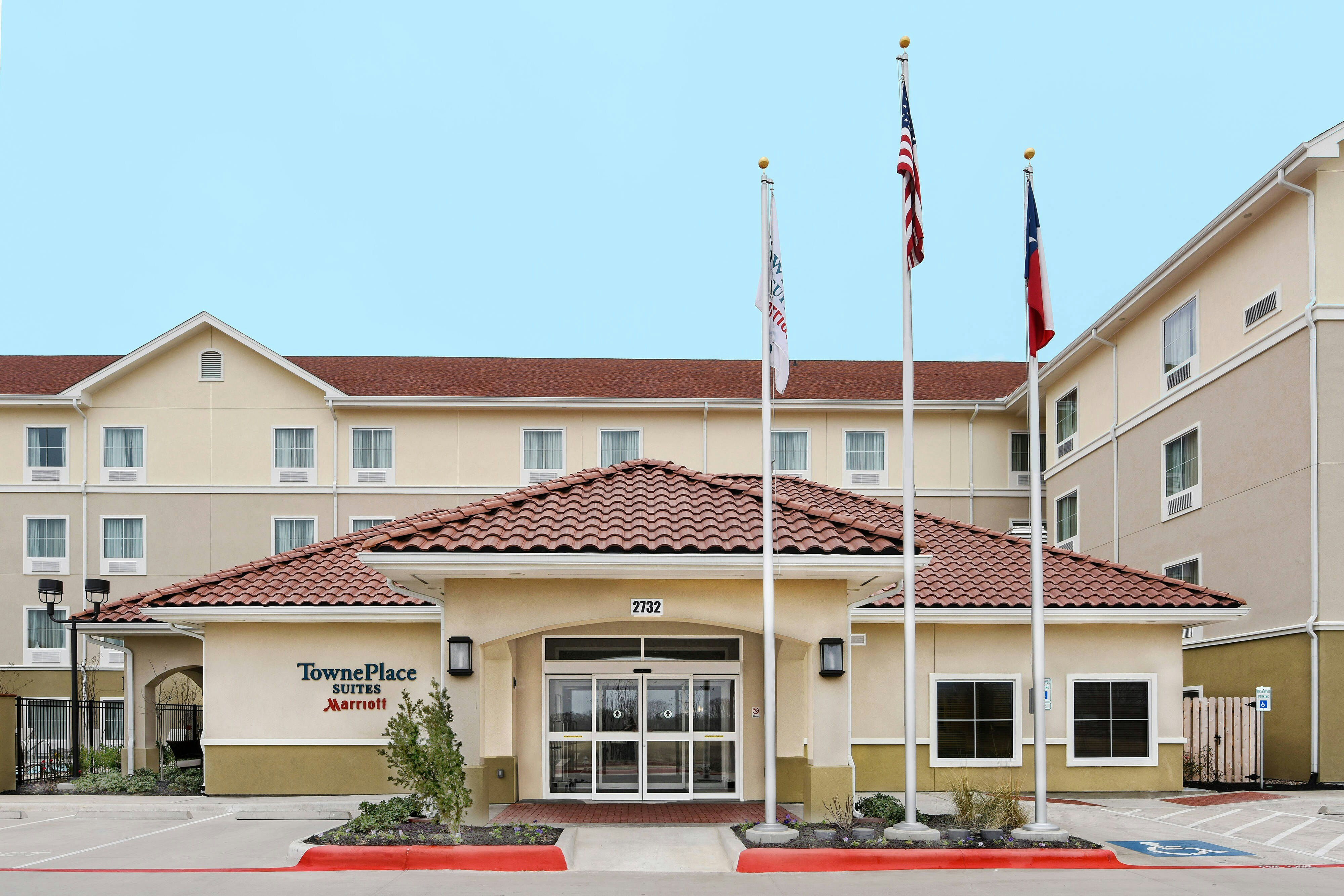 TownePlace Suites Seguin 2/11