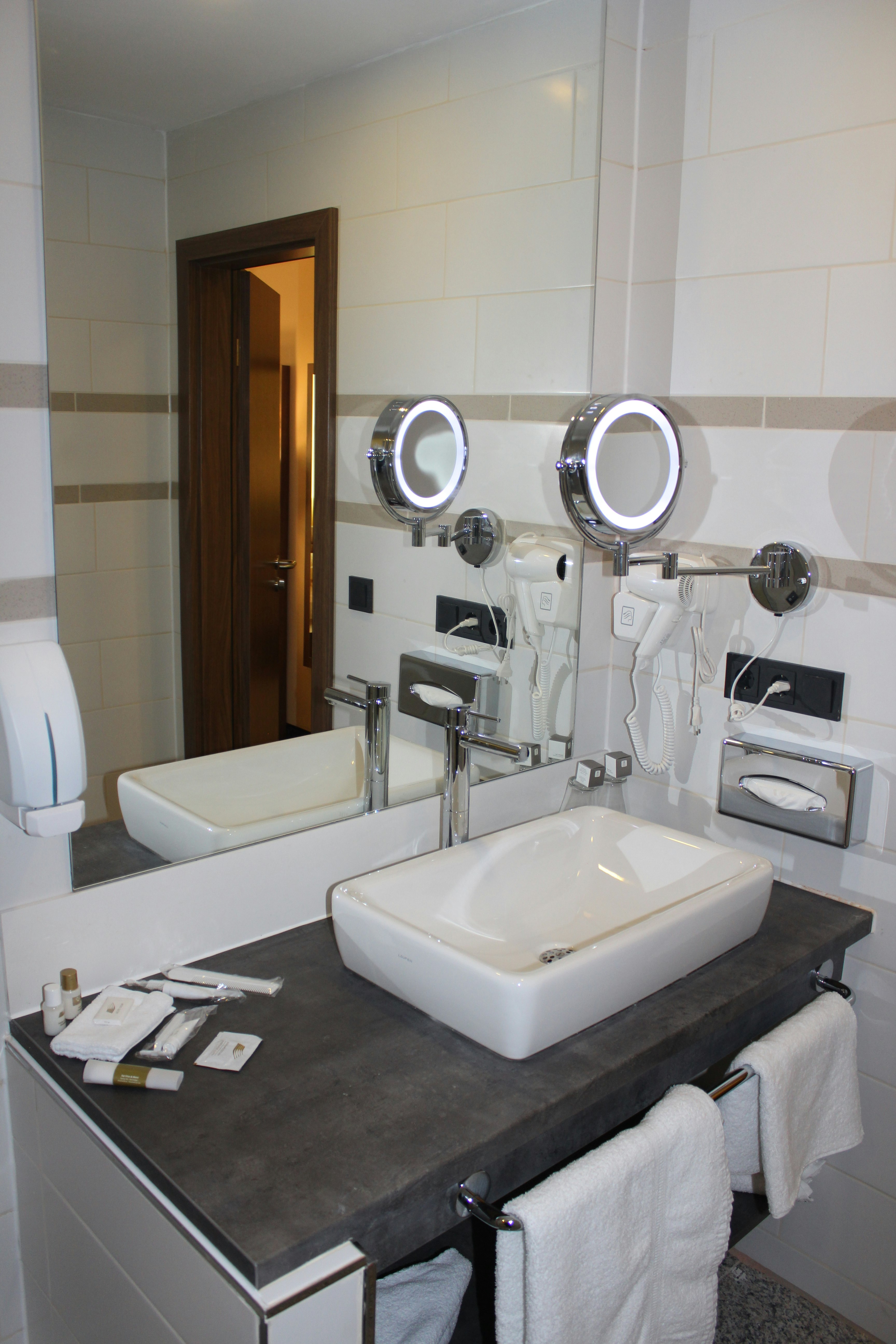 GRAND HOTEL EMPIRE FRANKFURT 11/17