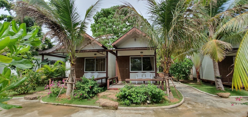 Isle Beach Resort 59/65