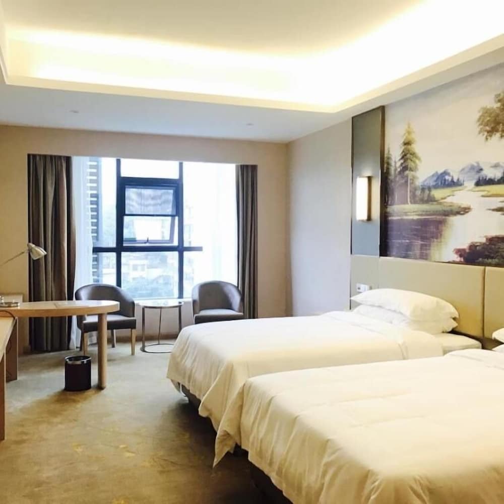 Vienna Hotel (Xiufeng Park, Jinshan Road, Yiyang High-tech Zone) 10/20