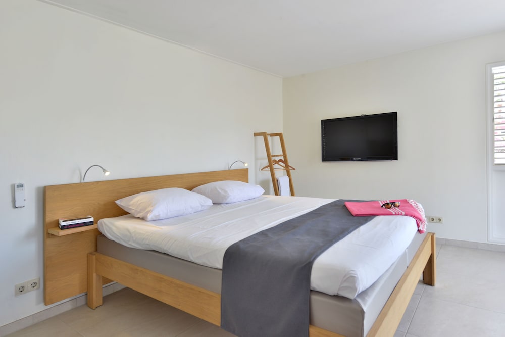 استوديو بسرير كينج، Chogogo Dive & Beach Resort Curacao 4/6