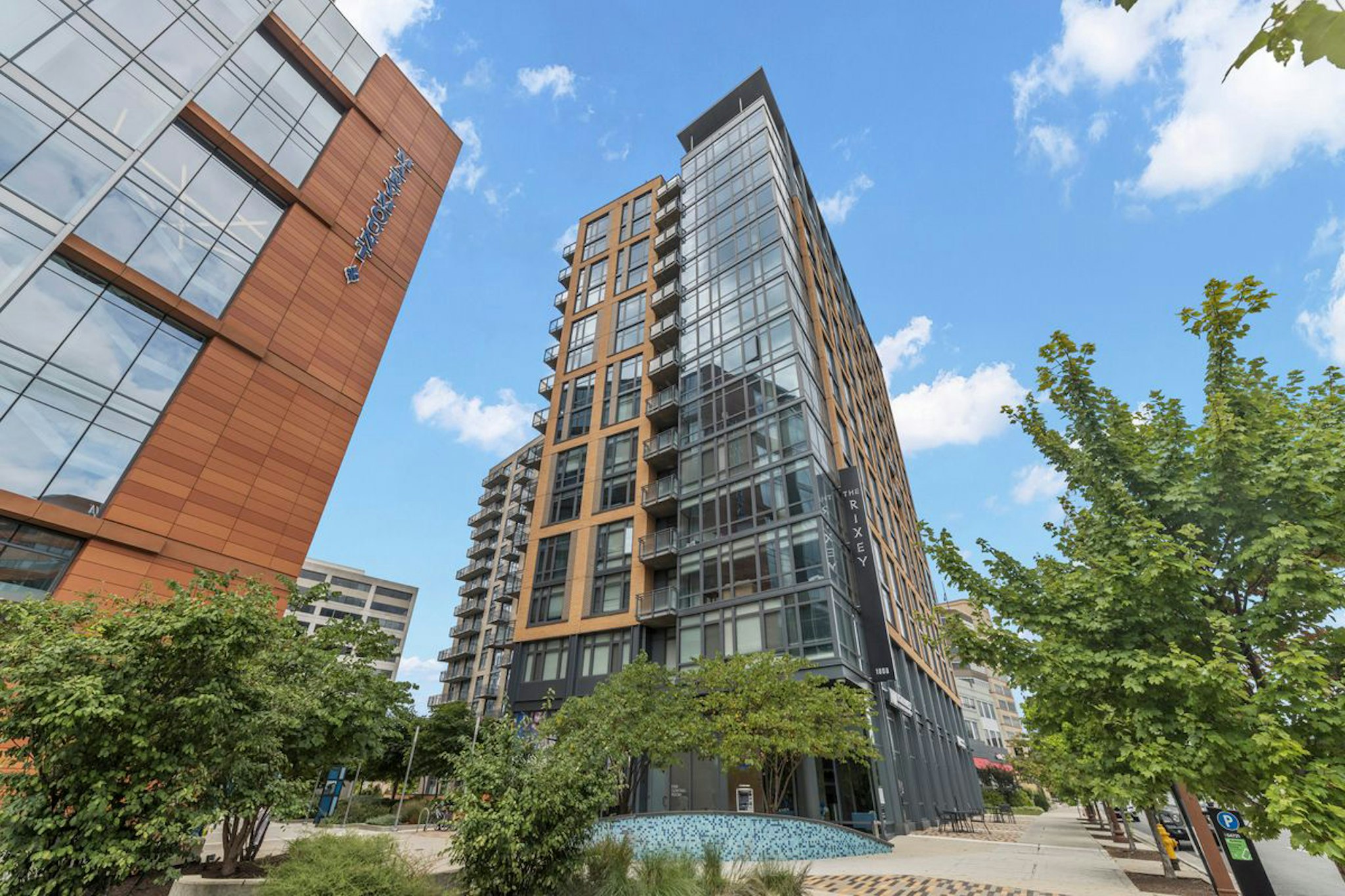 Placemakr Marymount Ballston 2/31