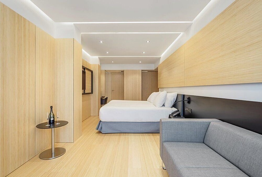 Dorma Plaza Catalunya 28/68