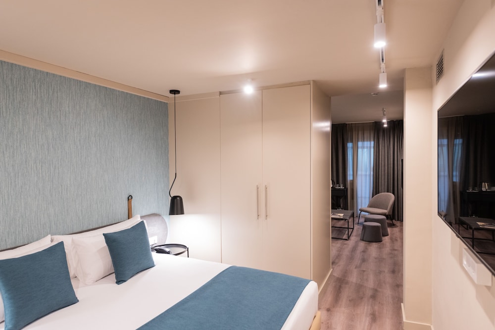 Atenea Rekord Suites 12/50