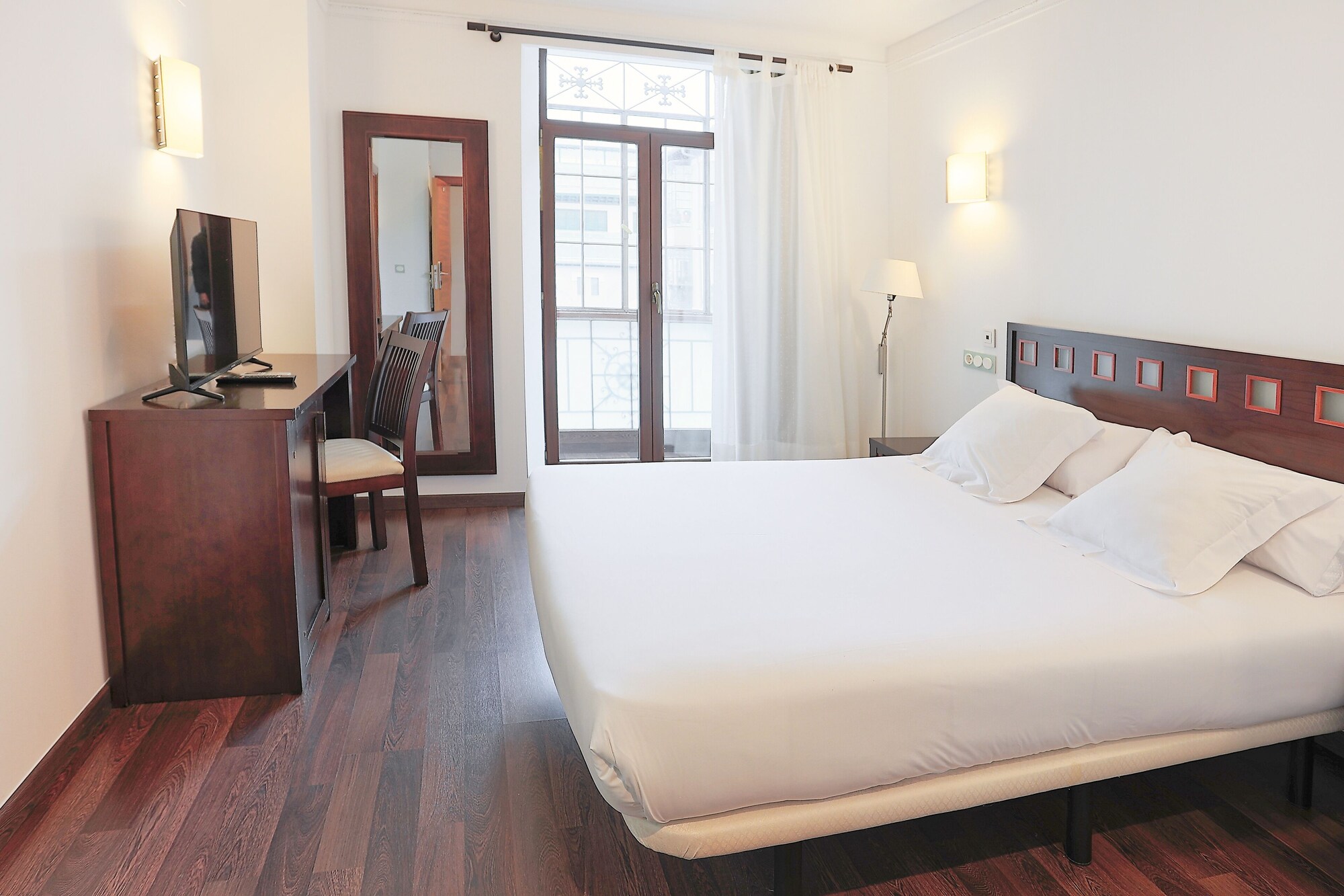 STANDARD, TWIN BEDS