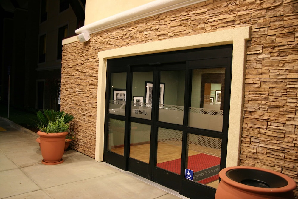 Hampton Inn Brentwood 11/50