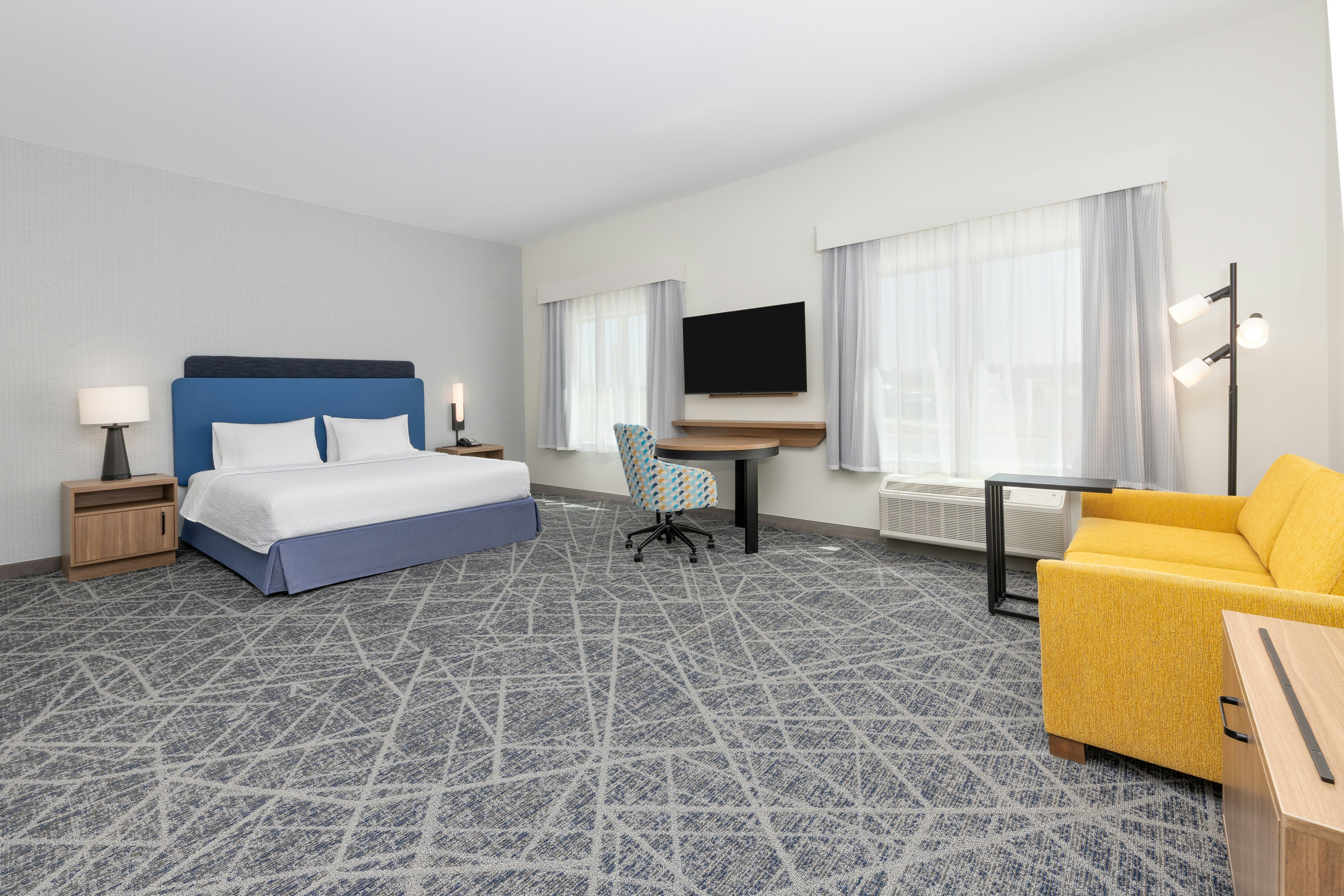 ROOM, KING BED, ACCESSIBLE