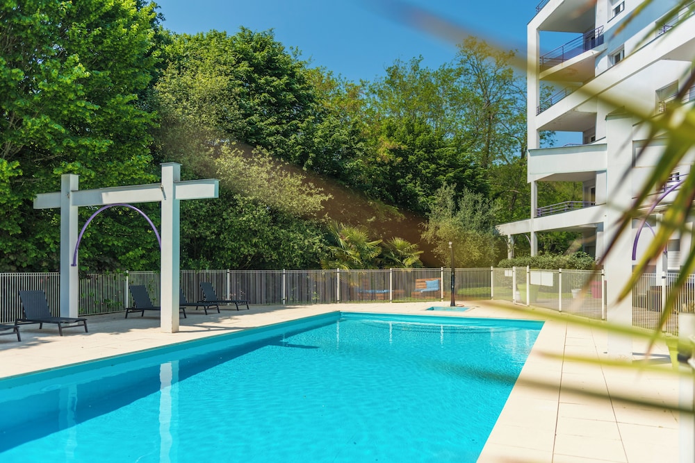 RESIDENCE LES JARDINS DU LAC CERISE HOTELS AND RESIDENCES 21/50