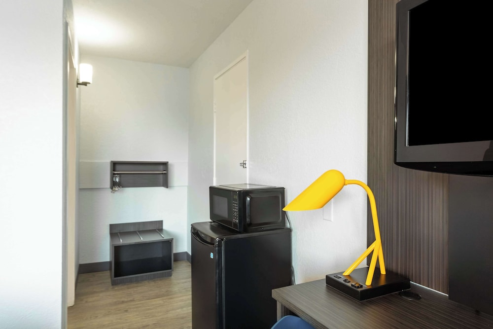 Motel6 Del Rio, TX 47/56
