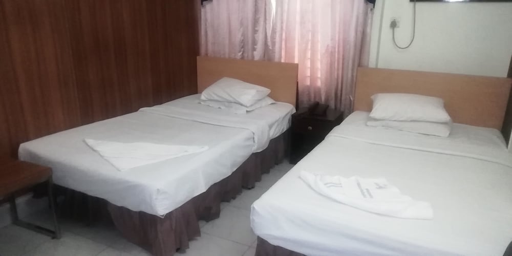 Skylink Ltd Hotel 15/47
