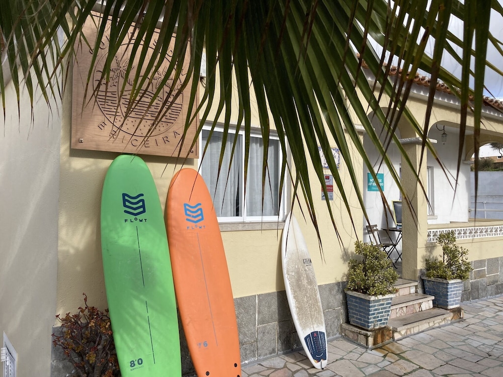 Surfer's Den Ericeira 23/43