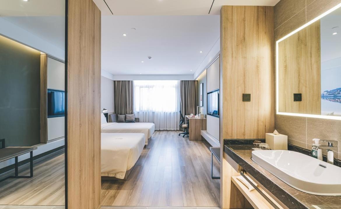 Atour Hotel (Haining Leather City Nanguanxiang) 47/50