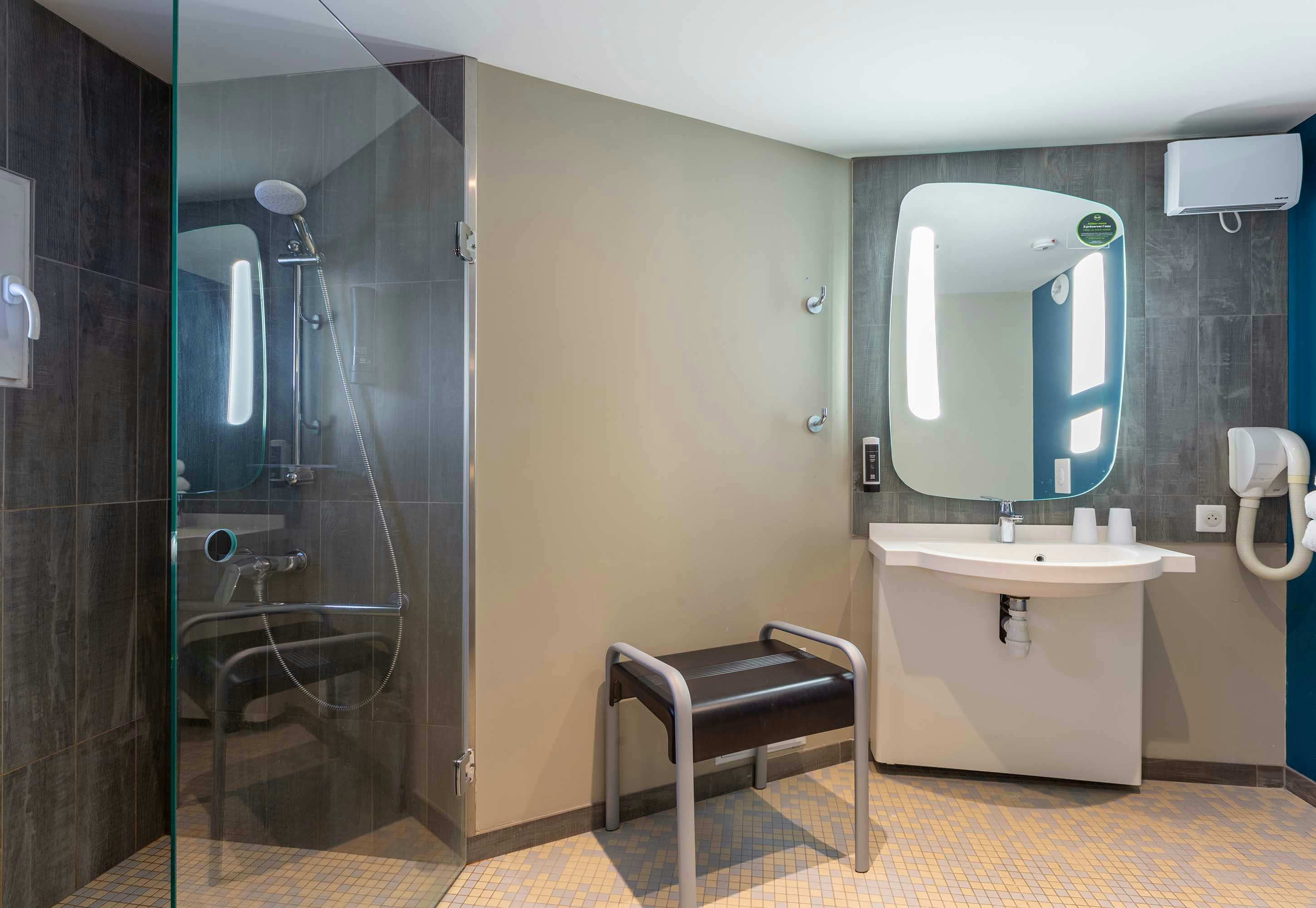 B&B Hotel Orleans Centre Foch 30/30