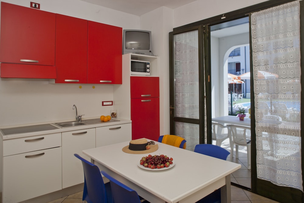 MICHELANGELO HOTEL AND FAMILY RESORT 25/50