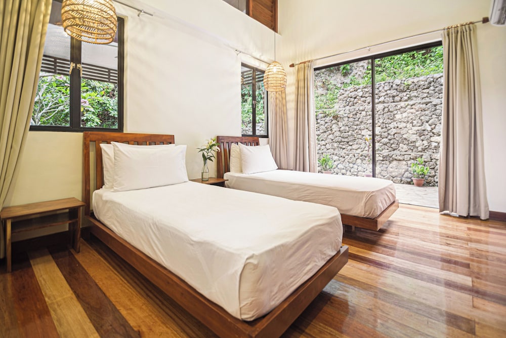 The Strand Boutique Resort 21/75