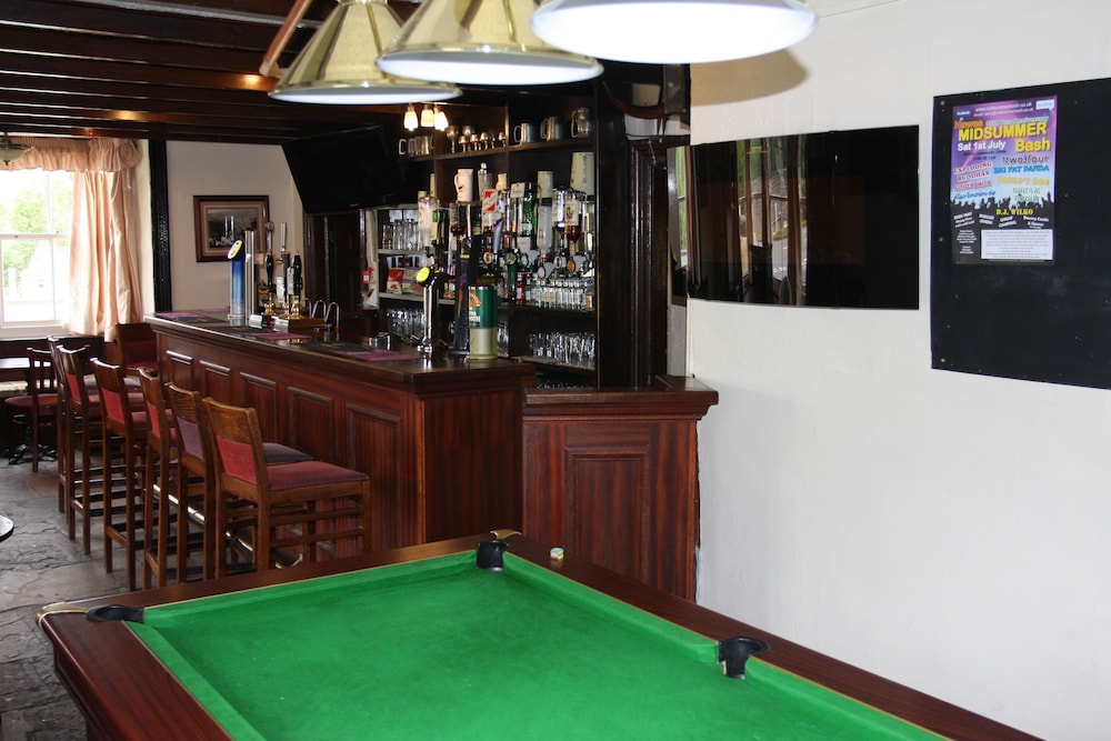 OYO Rose & Crown Hotel 32/42