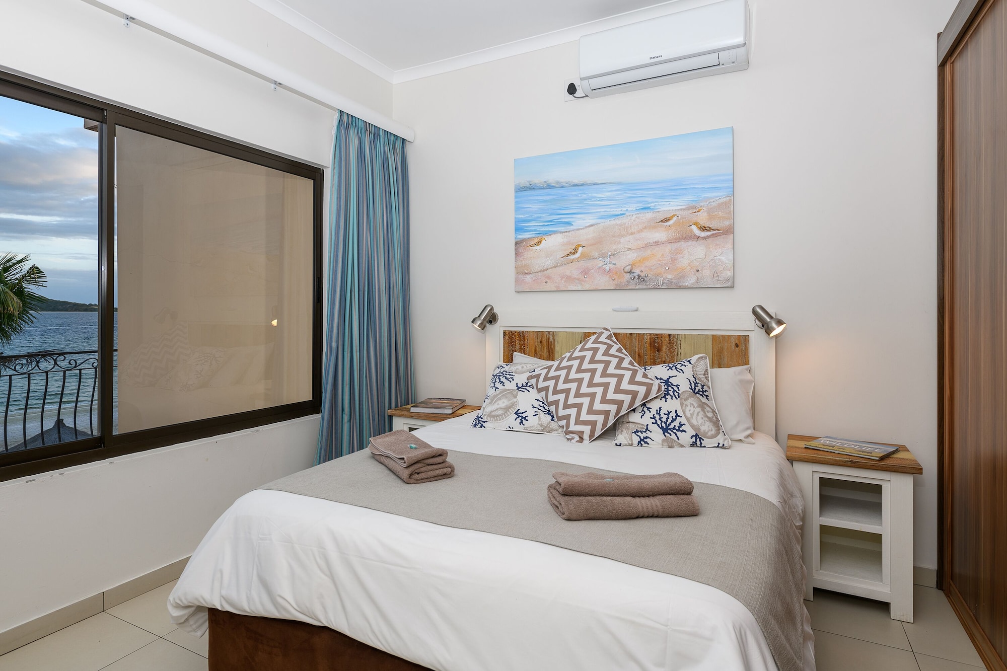 2 Bedrooms, Apartment, Double and Twin Beds, Beach Front