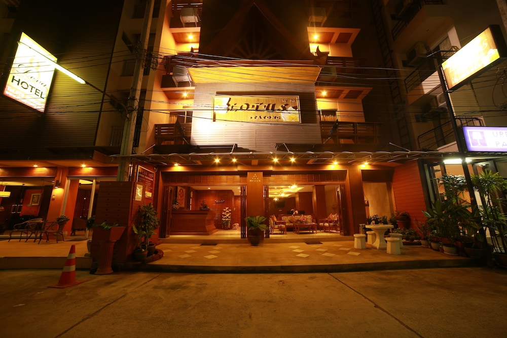 Lotus Hotel Patong 3/59