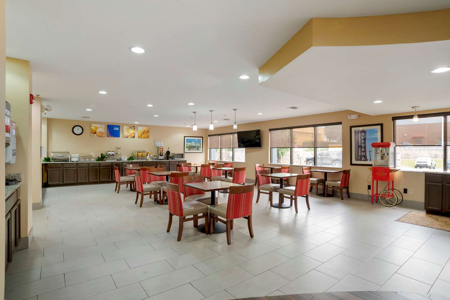 Comfort Suites Fultondale I-65 near I-22 25/35