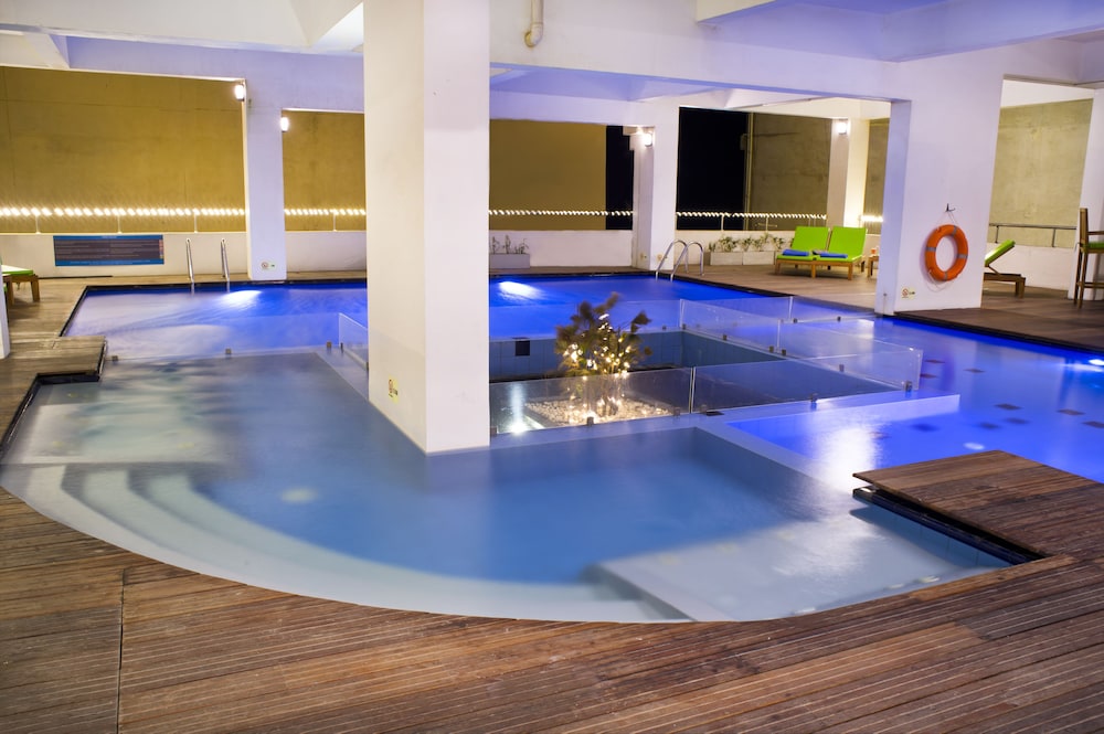 Ocean Edge Suites 18/49