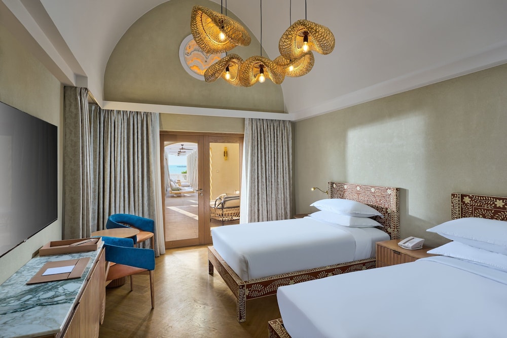 Superior, Twin Beds, Lagoon View، Sheraton Miramar Resort El Gouna 4/6