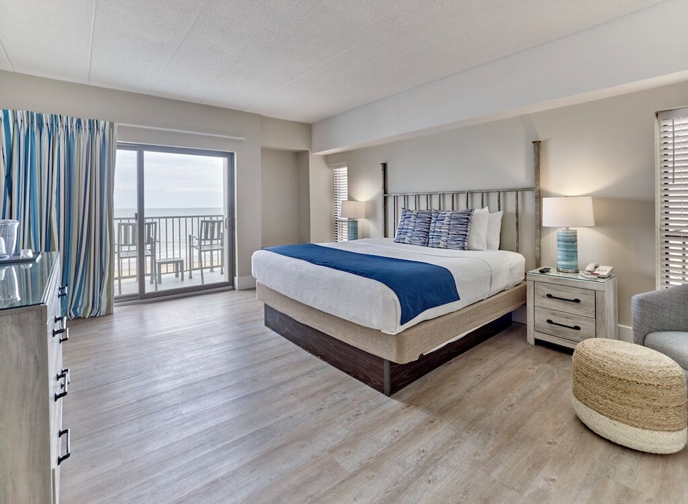 Room, King Bed, Ocean Front