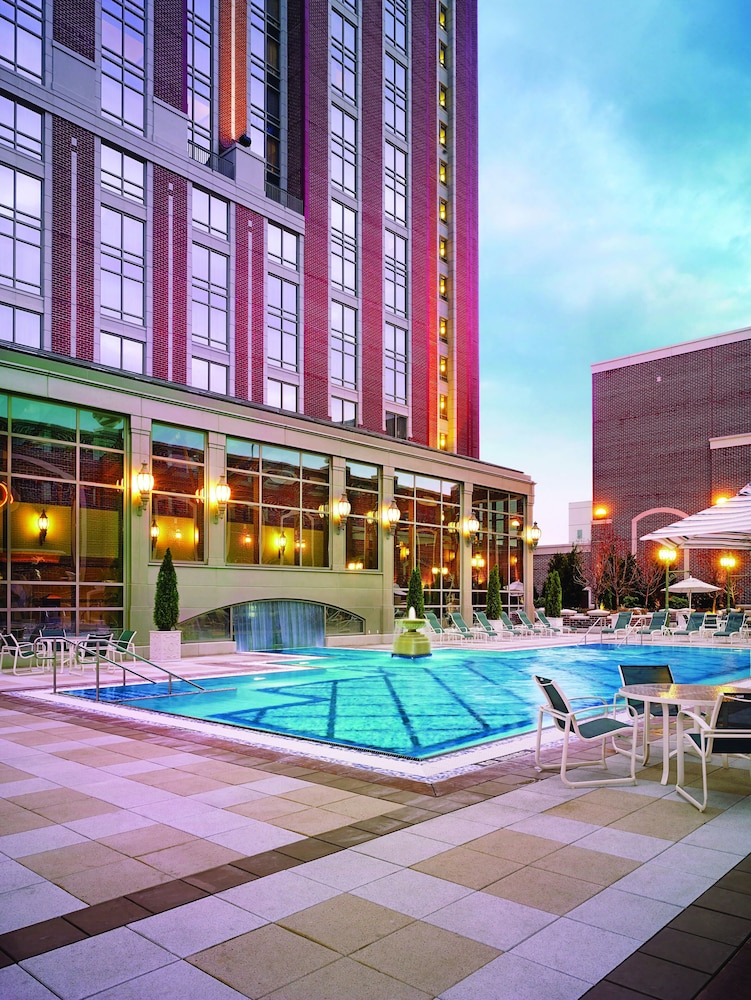 Ameristar Casino Resort Spa St. Charles 1/64
