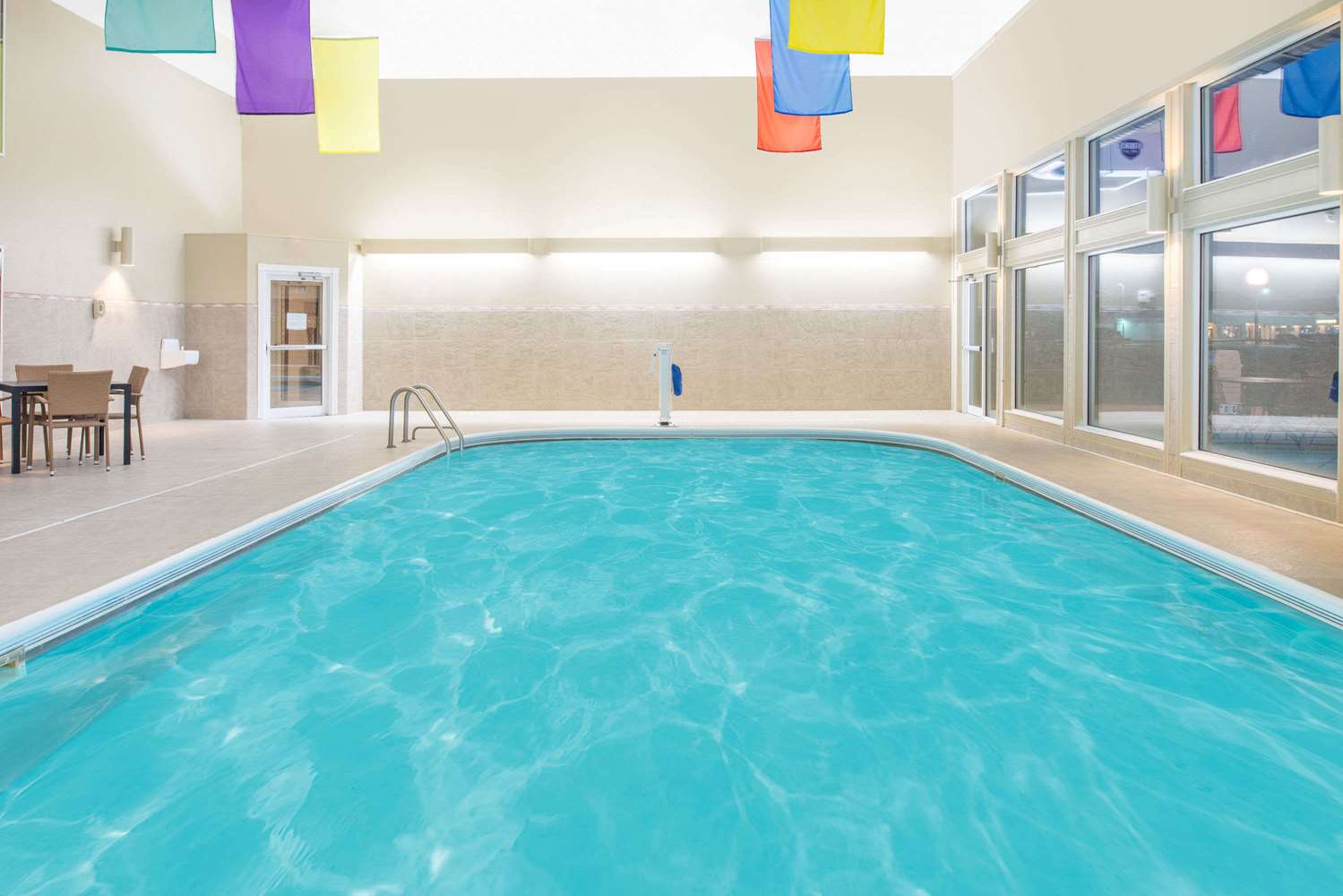 Ramada by Wyndham Springfield North 15/18
