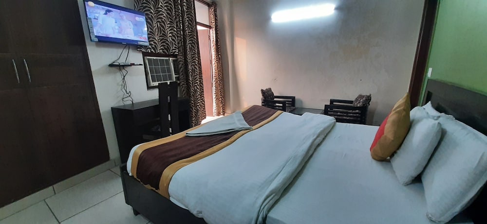 HOTEL KUNDAN PALACE 20/50