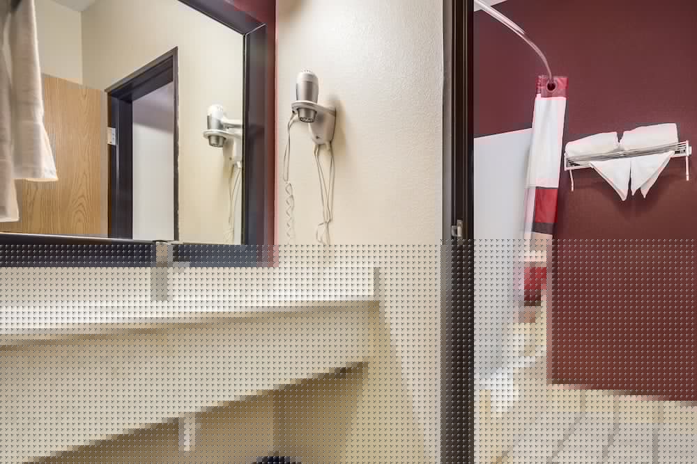 Red Roof Inn St Louis - Troy, IL 25/47