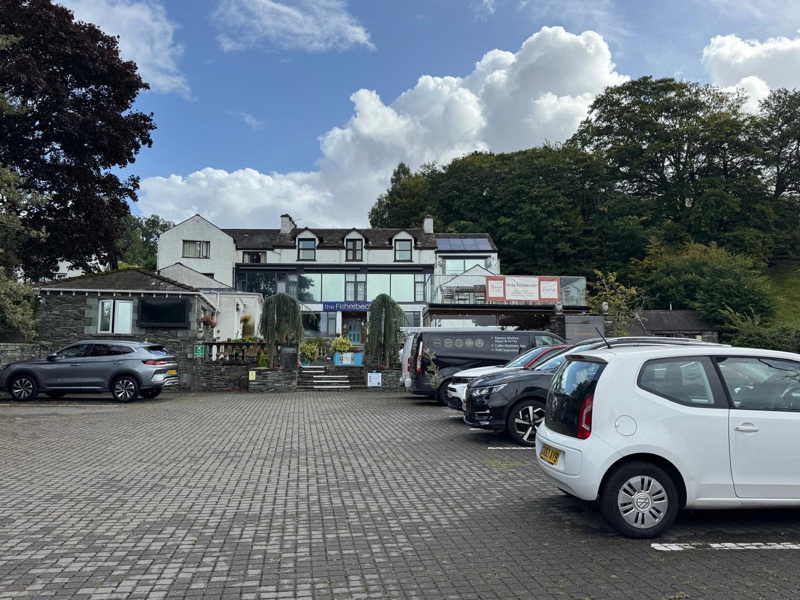 Waterhead Rooms & Suites - Parking and Light Breakfast 18/43