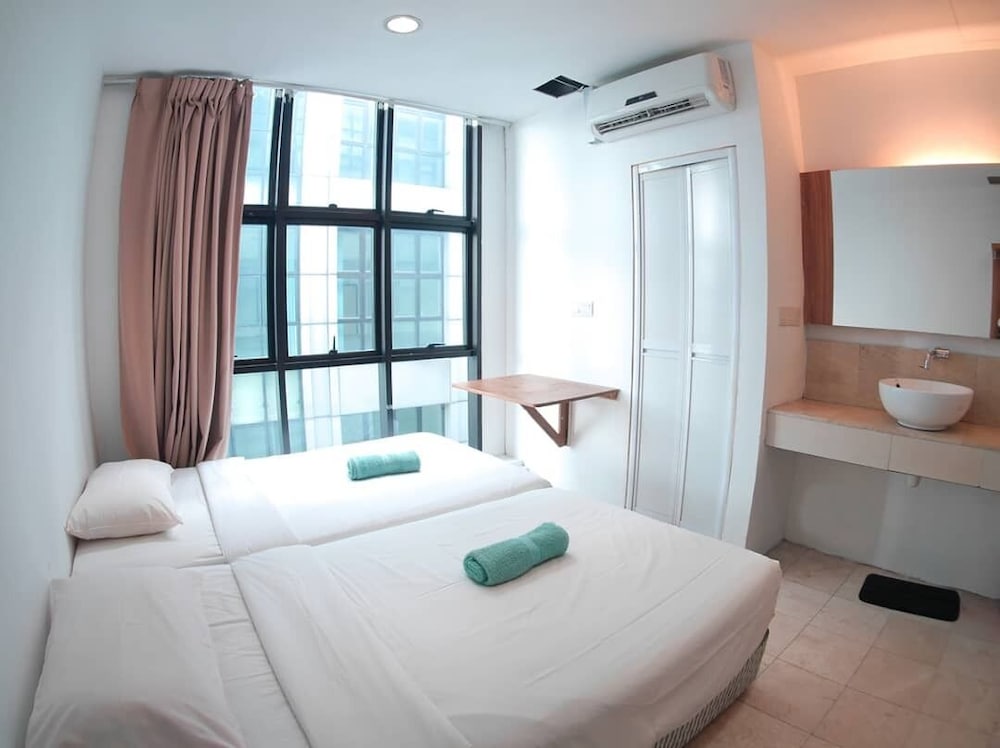 New Town Hotel USJ Sentral 11/25