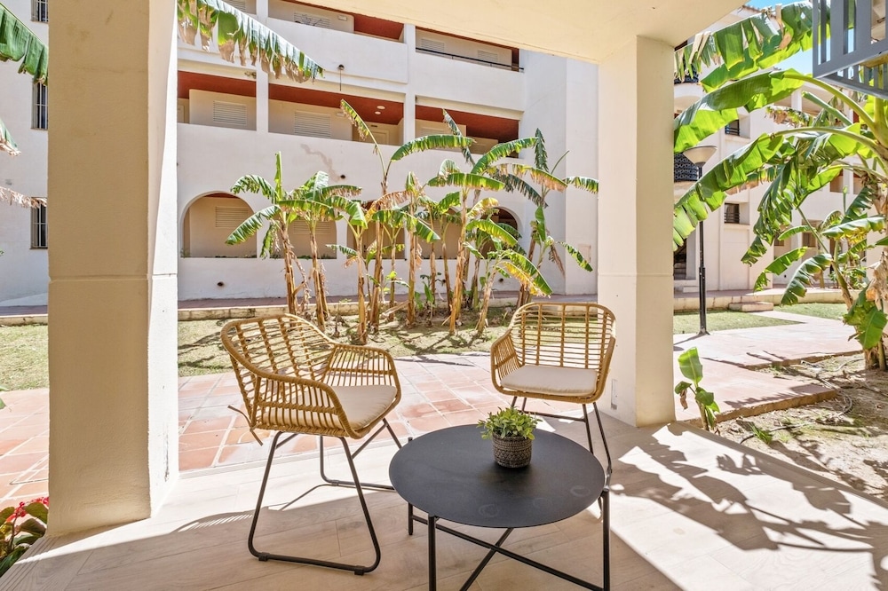 Hotel Puente Real 48/62
