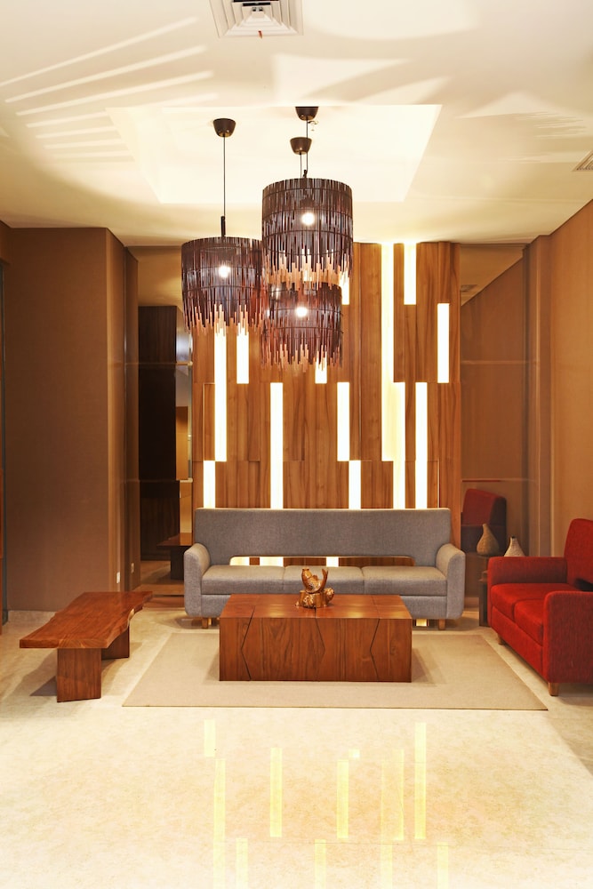 Lobby at Hotel Neo Cirebon, CIREBON