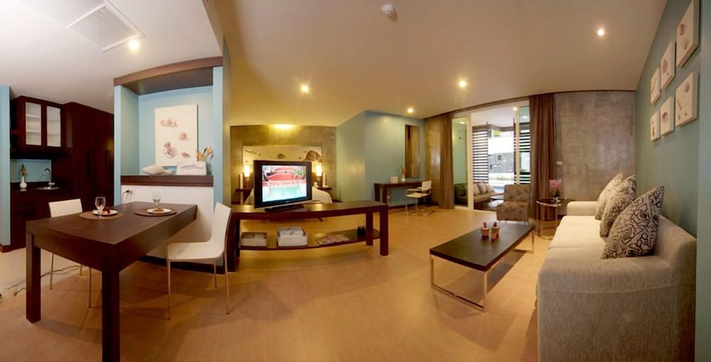 Silathip Huahin Serviced Apartment & Hotel 66/72