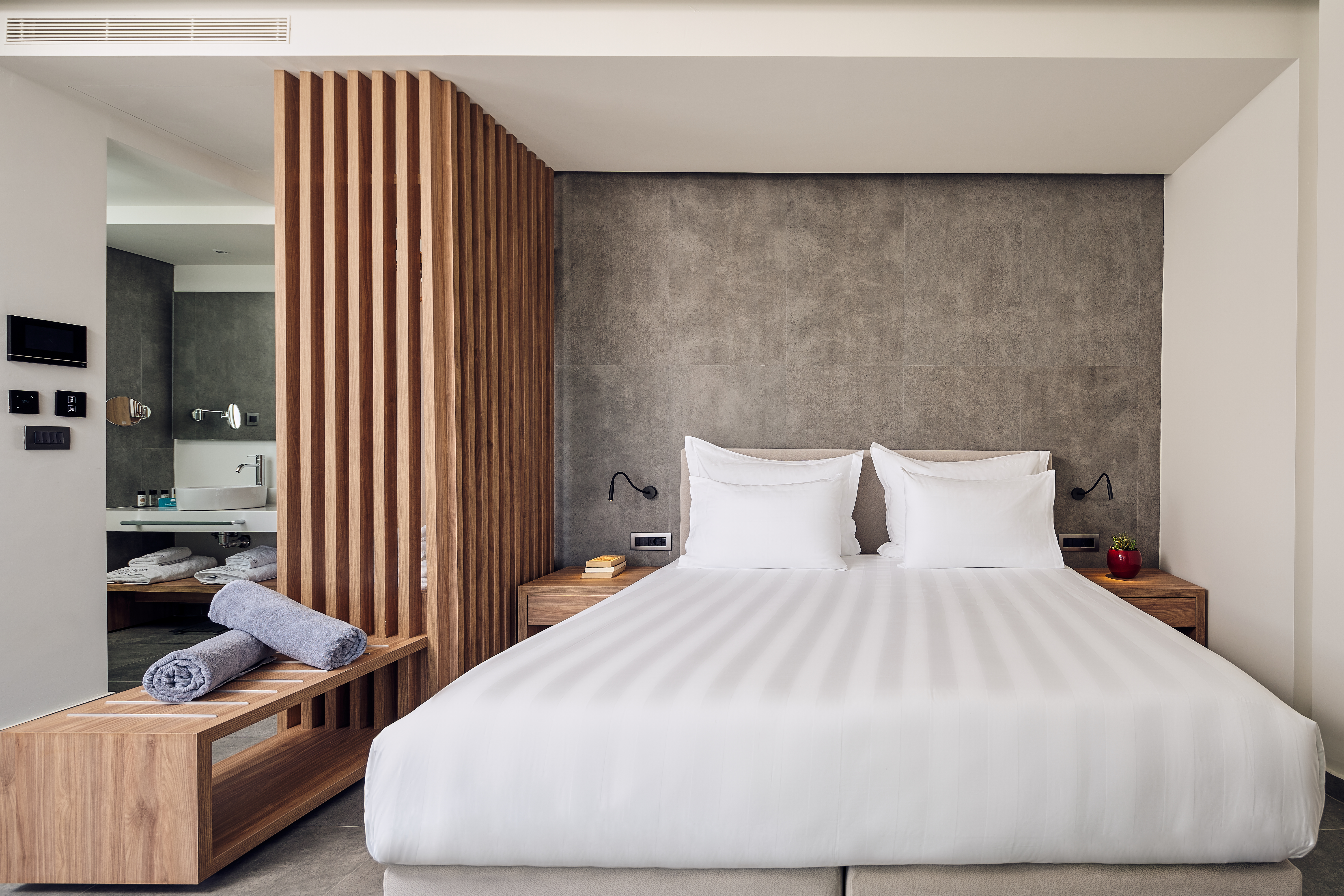 DOUBLE ROOM DELUXE INLAND VIEW PRIVATE POOL