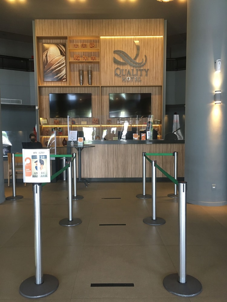 Quality Hotel Aracaju 18/24