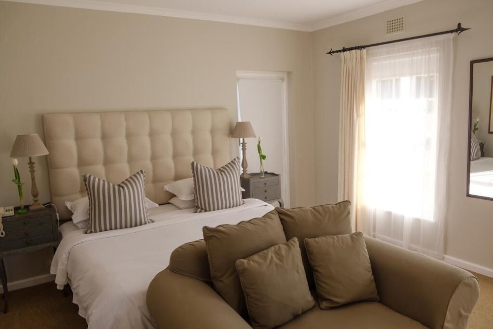 White Lodge Constantia Guest House 19/59