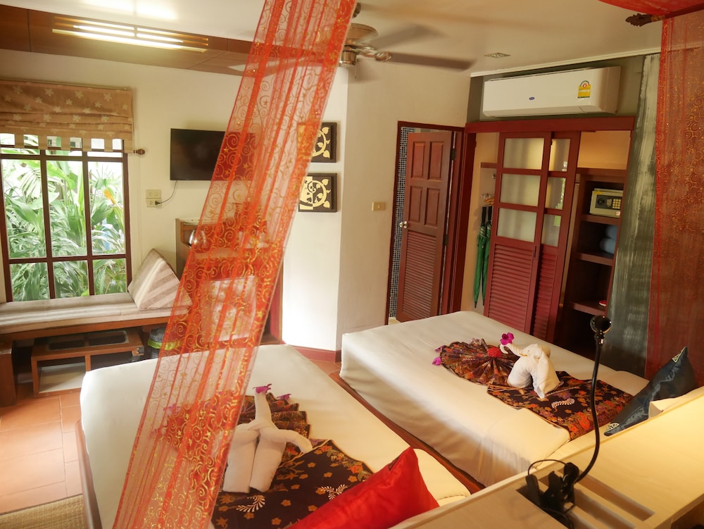 Bangtao Beach Chalet 50/71