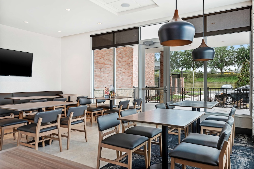 Hyatt Place Tampa/Wesley Chapel 45/61