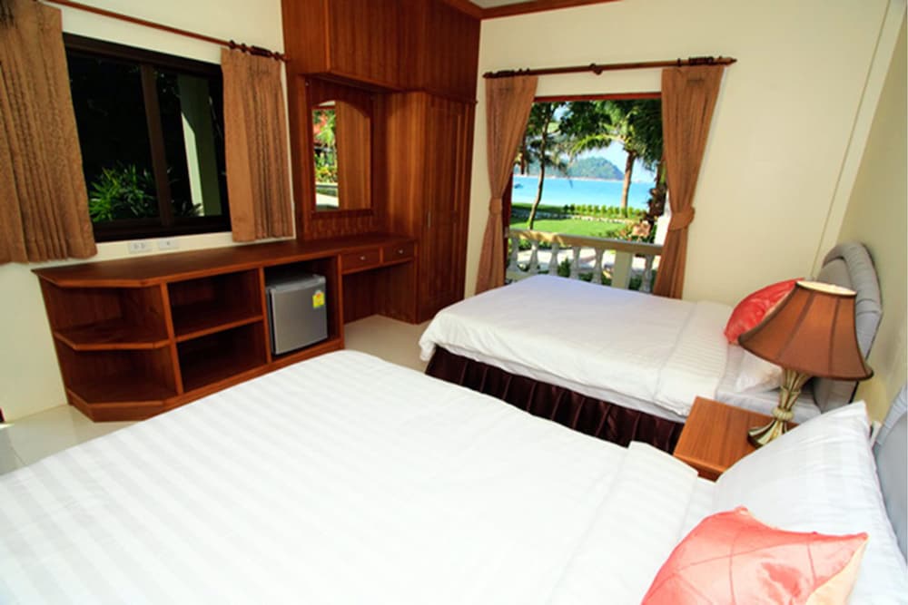 Star Light Resort 12/30