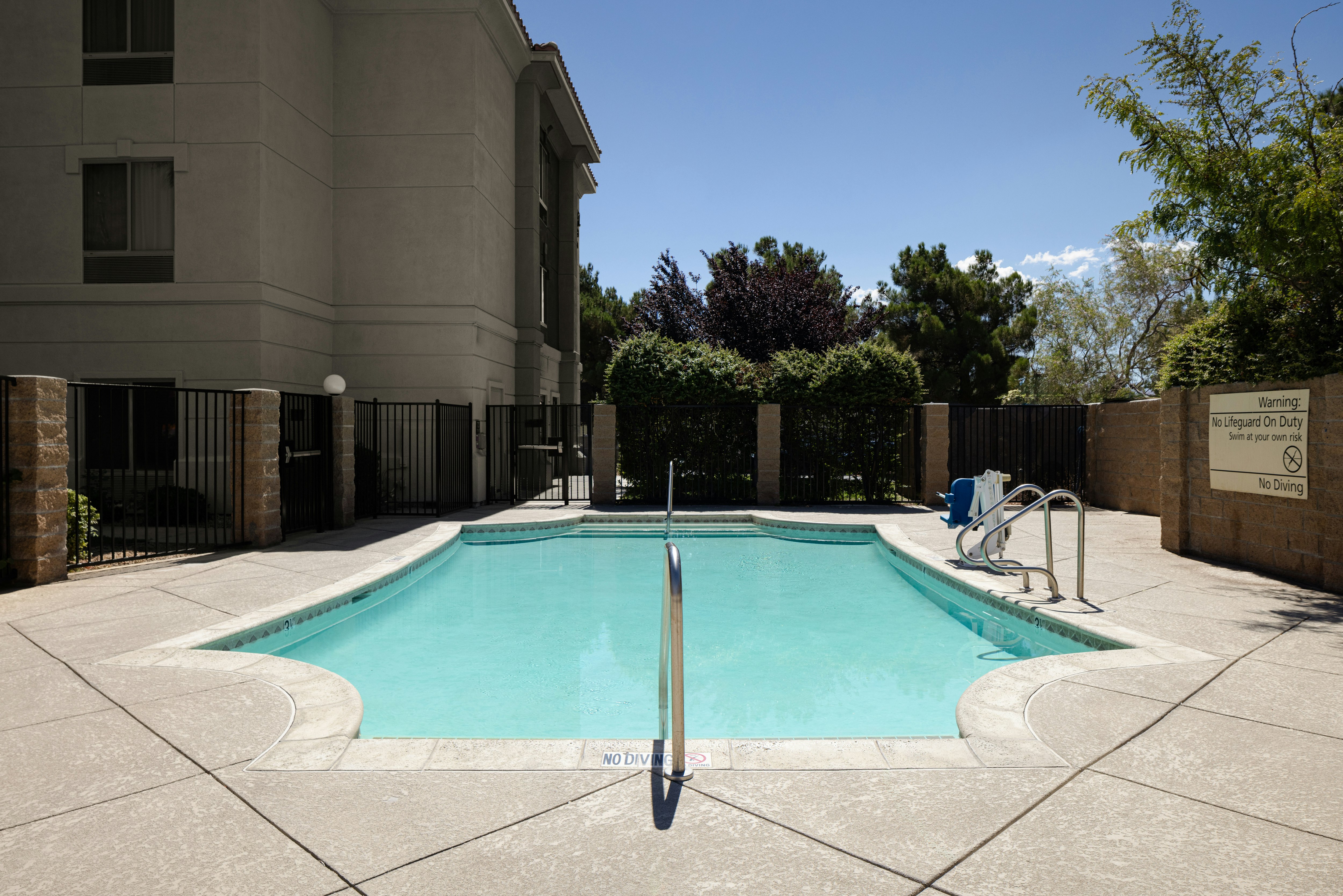 Hampton Inn Suites Palmdale 15/31