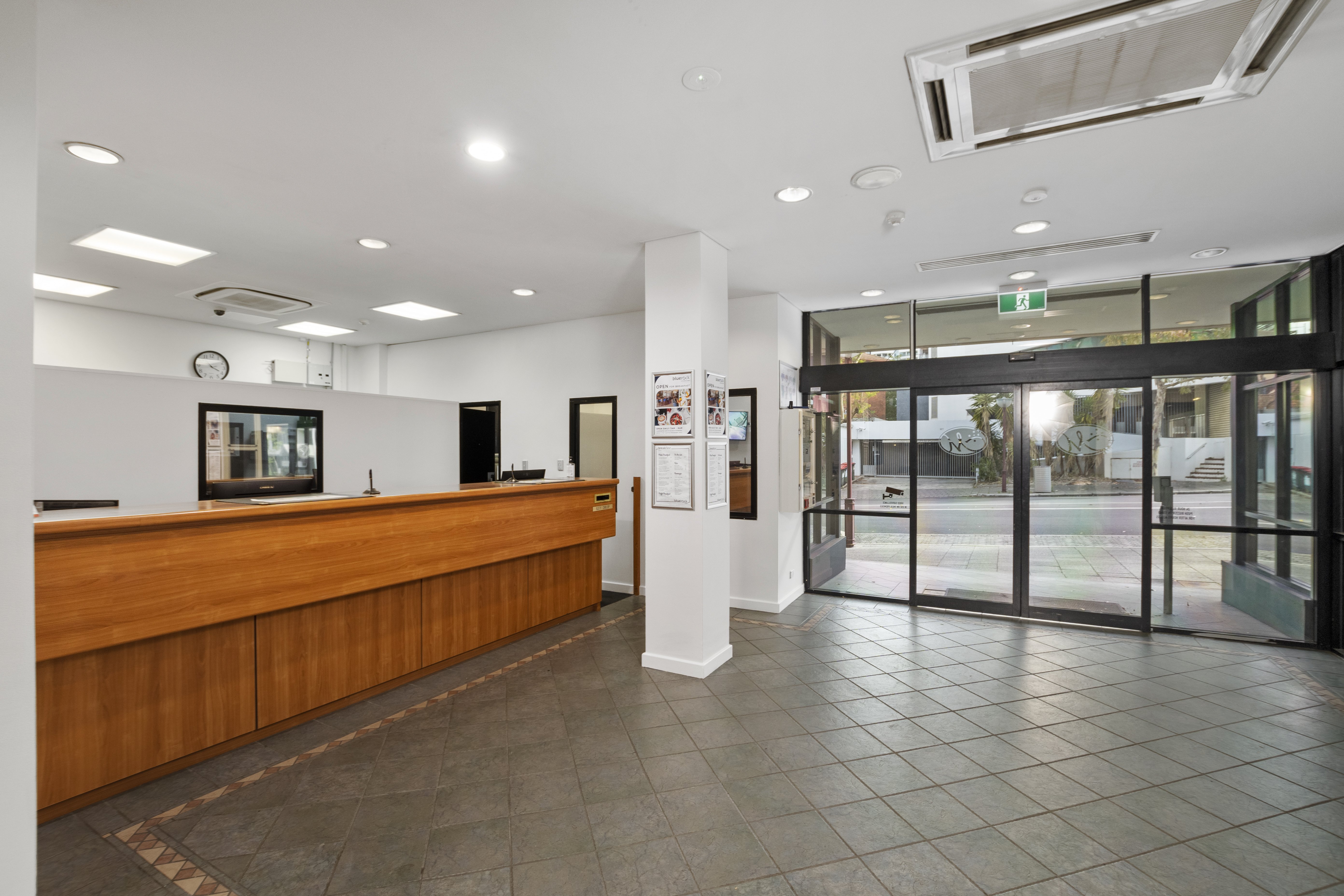 Metro Hotel Perth City 3/38