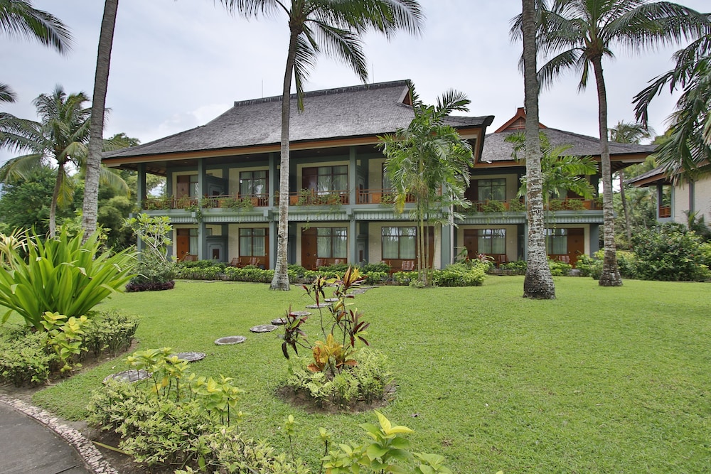 The Jayakarta Lombok Beach Resort and Spa 66/72