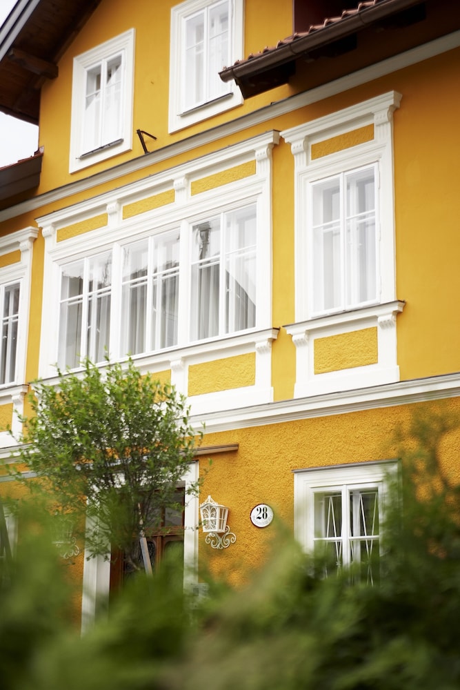 Villa Ceconi By Das Grune Hotel Zur Post - 100 Bio 8/82