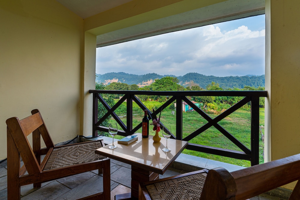 CORBETT WILD RESORT 23/50