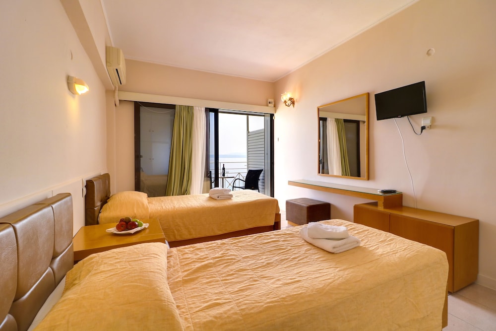 Calamos Beach Family Club Hotel By Anayia All Inclusive Resorts 29/68